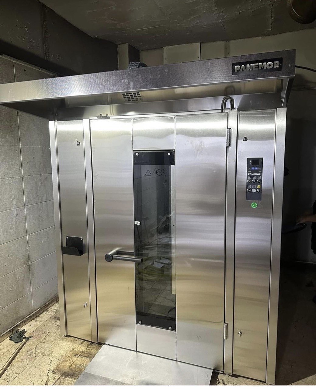 Rack Oven vs Double Rack Oven: Which Is the Best Choice for Your Bakery?
