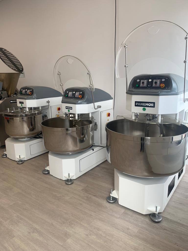 Best Commercial Bakery Mixers for Sale in Canada & USA – NSF & cETLus Certified | Spiral & Planetary | Heavy-Duty Dough Mixers